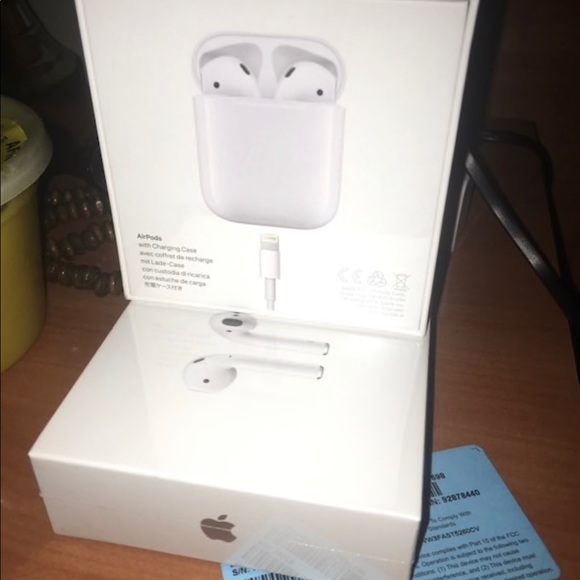 Apple AirPods